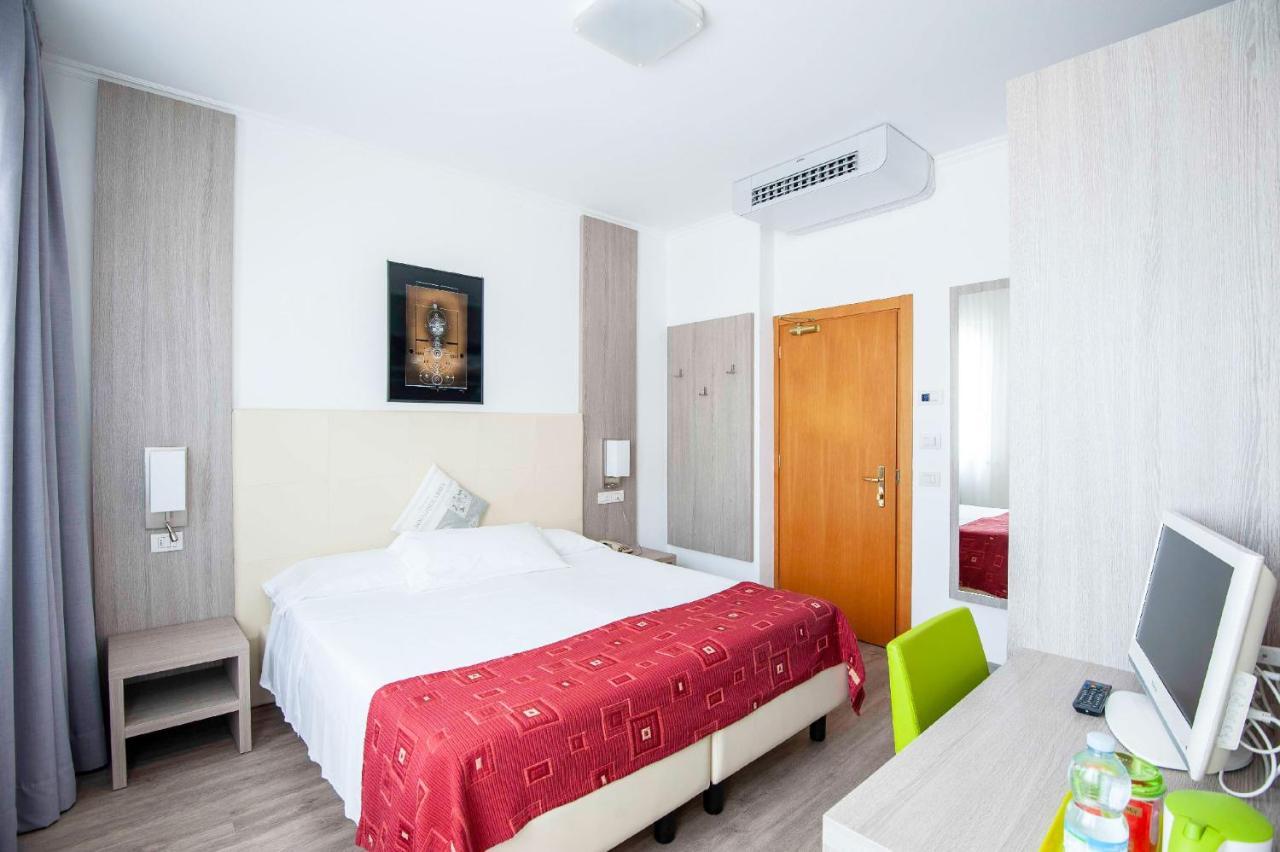 Hotel Venezia Ρίβα ντελ Γκάρντα Εξωτερικό φωτογραφία
